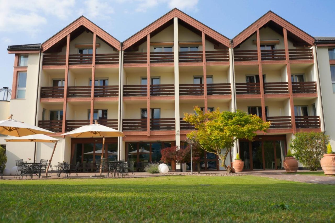 Al Ponte Garni Hotel Pergine Valsugana Exterior foto