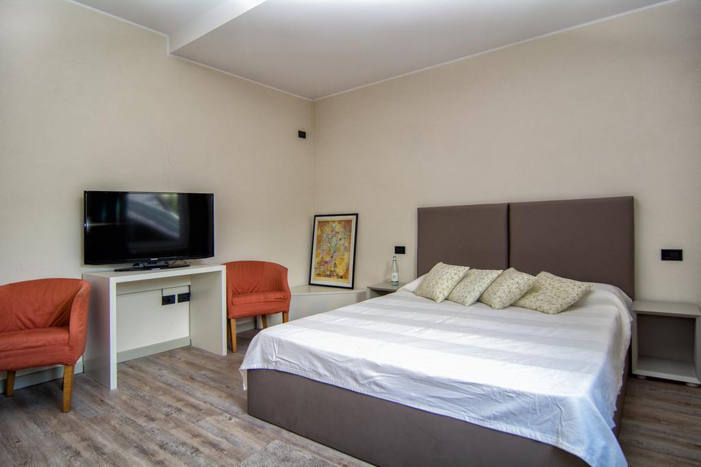 Al Ponte Garni Hotel Pergine Valsugana Exterior foto